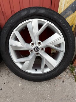 Originál elektróny Skoda Kodiaq R19 ET43 7J LETNÉ 235/50 R19 - 2