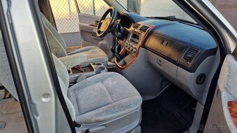 Predám KIA Carnival - 2