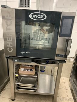 Kombinovaný sporák Unox ChefTop XEVC-0511-E1R. - 2