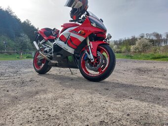 Yamaha yzfR1 - 2