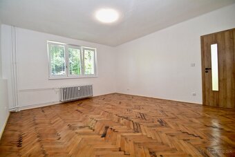 Tehlová bytovka veľký 2-izbový byt s moderným dizajnom - 2