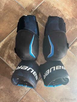 Hokejové lakte BAUER EP - 2