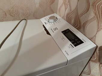 Pračka Elektrolux EWT1366HGW - 2