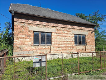 Rozostavaný rodinný dom s veľkým pozemkom v podunajskej ob - 2