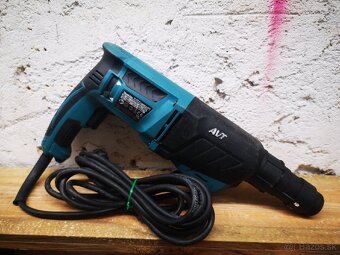 Elektricke vrtacie kladivo makita - 2