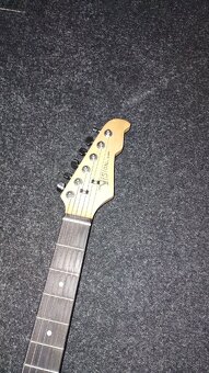 Predám gitaru - 2