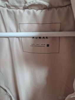 Predĺžené vesty béžové Zara veľkosť S aj velkost L - 2