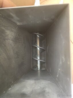 Predám šparovaciu pištol do aku vrtačky. - 2