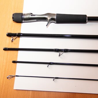 Rybársky prút castingový travel - 2