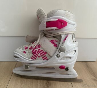 Dievcenske korcule na lad - 2