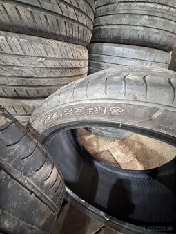 255/35R18 - 2