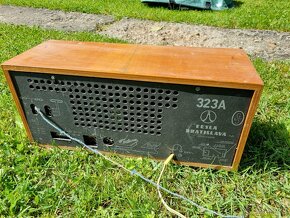 Rádio Tesla 323 A- starožitnosť - 2