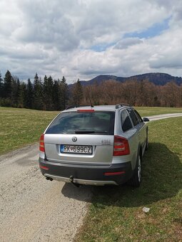 Škoda octavia scout - 2