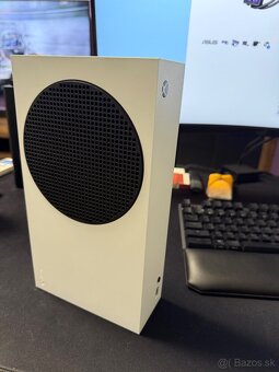 Microsoft Xbox Series S - 2