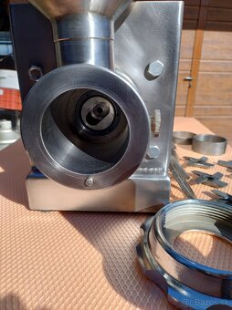 Elektricky mlynček na mäso - 2