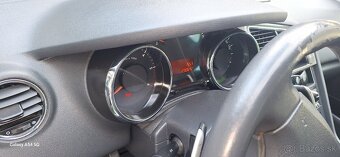 Peugeot 5008 1.6 HDi/82 kW - 2