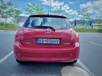 Toyota Auris 1.6 benzín - 2