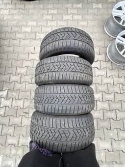 Pirelli Sottozero 3, 225/45 R18 - 2