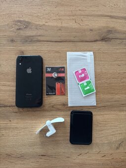 iPhone xr 128gb - 2