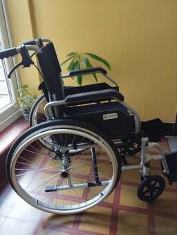 Invalidný vozík odľahčený UNIZDRAV LIGHT - 2