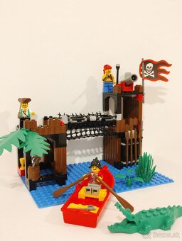 LEGO 6249 Pirates Ambush - 2