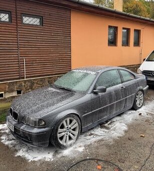 BMW E46 Coupe drift winter pekáč zvarenka 320i zábava šport - 2