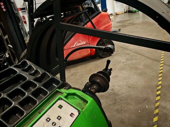 vyvažovačka Bosch WBE 4440 S10 - 2