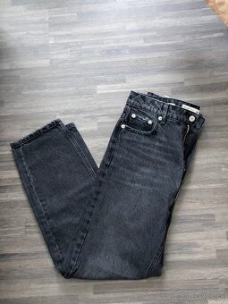 Ženské džínsy mom - 2