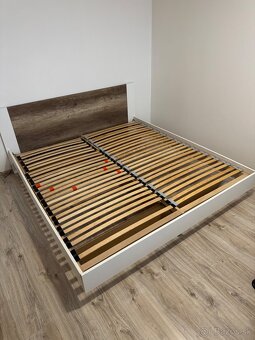 Posteľ manželská 180x200 - 2