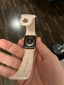 Apple Watch 4, 40mm - 2