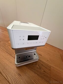 Kavovar Miele CM6160 - 2
