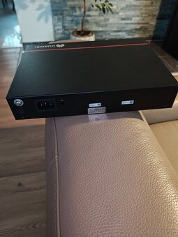 Switch HUAWEI - 2