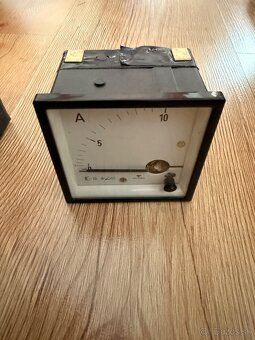 Predam rucickovy ampermeter AC 10A - 2