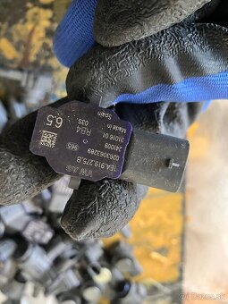 senzor parkovaci sensor pdc narazniku 1EA919275b - 2