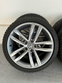 Volkswagen Salvador R18 + Pirelli Sottozero 225/40R18 - 2