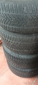 predam zimne pneumatiky dunlop 245/45/18 - 2