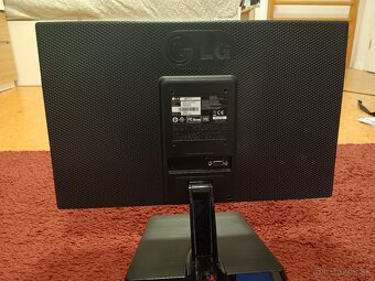 Monitor LG - 2