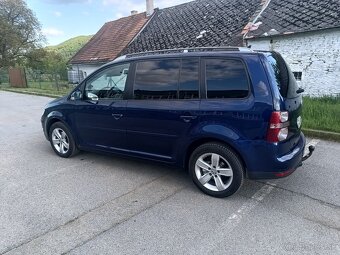 Touran 1.9 tdi 77kw dsg 6 - 2