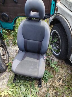Toyota RAV4 - 2