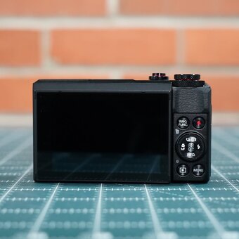 Canon PowerShot G7 X Mark II - 2