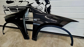 x1 F48 BMW naraznik zadný blatnik pravy motor - 2