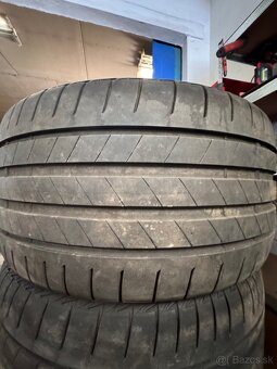 255/30 R20 Bridgestone - 2