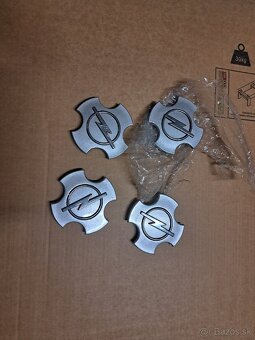 Opel originál stredové krytky kolies. - 2