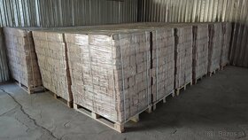 Brikety Rašelina Drevo buk dub Uhlie smrek - 2