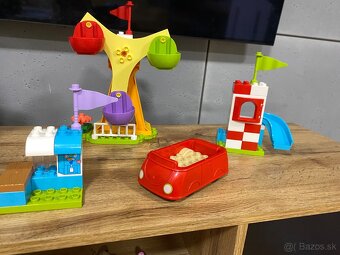 Lego duplo Pepa Pig kolotoč+figurky+ auto - 2