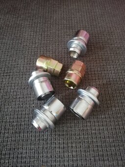 Zabezpečovacie matice Toyota. lexus - 2