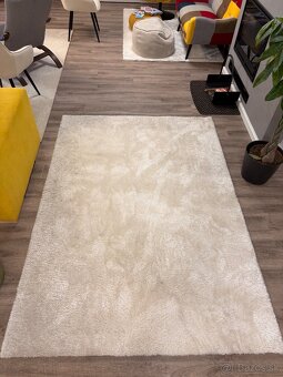 Predám huňatý koberec - 2