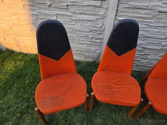 Retro „raketové“ stoličky (M. Navrátil) - 2