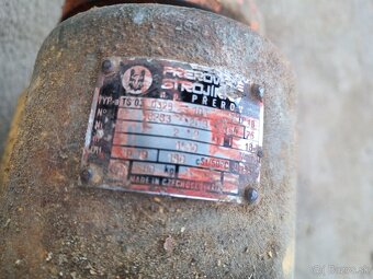 Predam elektromotor s prevodovkou - 2