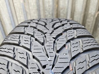 Zimné pneu NOKIAN WR Snowproof - 215/60 r16 99H - 2